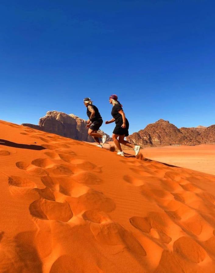 Moon City With Jeep Trips Wadi Rum Bagian luar foto