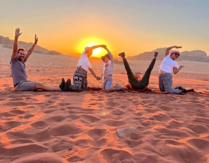 Moon City With Jeep Trips Wadi Rum Bagian luar foto