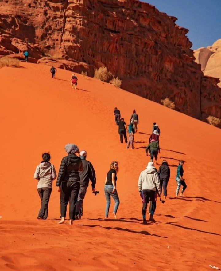 Moon City With Jeep Trips Wadi Rum Bagian luar foto