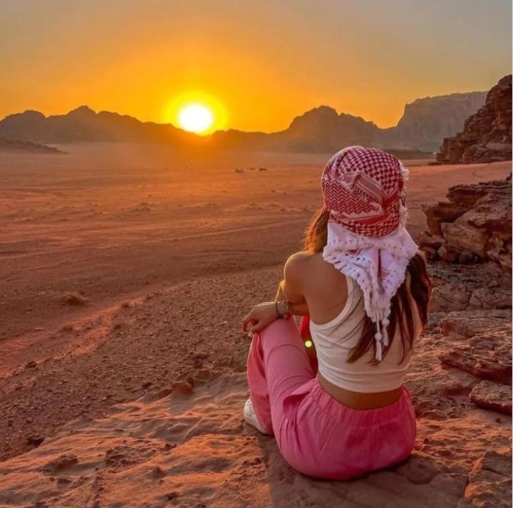 Moon City With Jeep Trips Wadi Rum Bagian luar foto