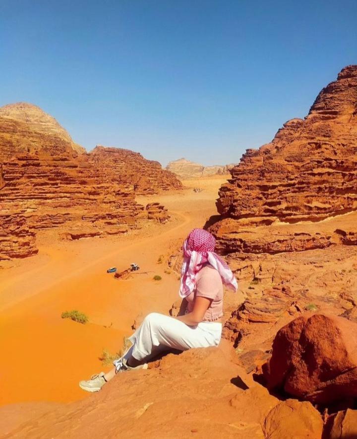 Moon City With Jeep Trips Wadi Rum Bagian luar foto