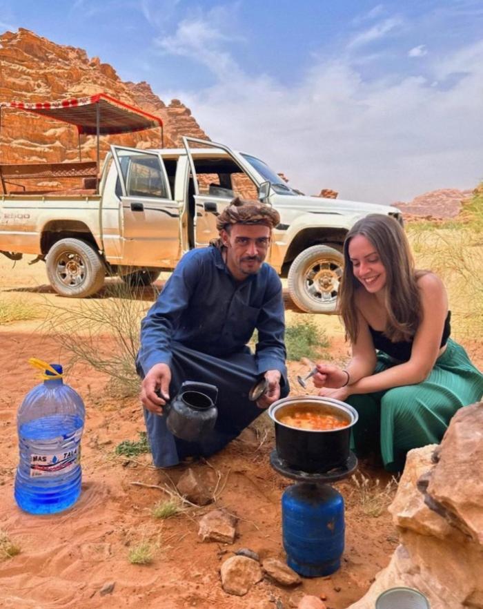 Moon City With Jeep Trips Wadi Rum Bagian luar foto